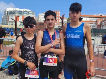 Cuando el triatlón es deporte de equipo